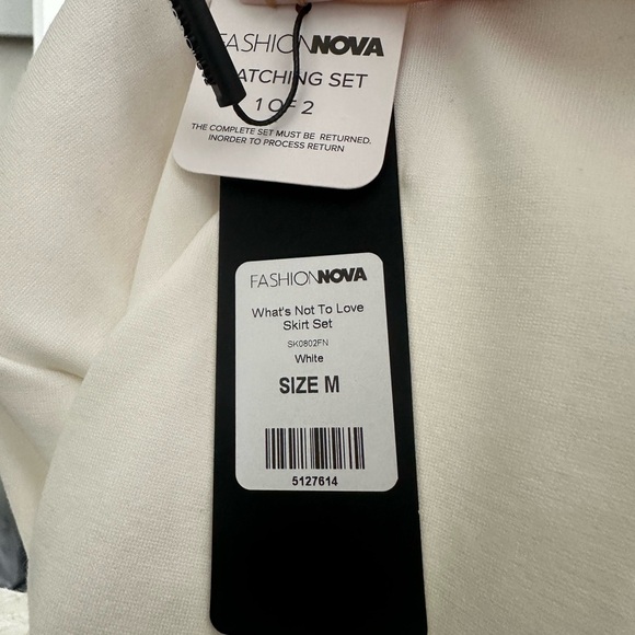 Two piece set - Picture 4 of 4